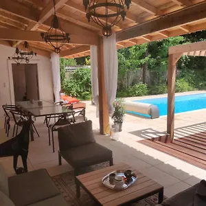 Appartement Annexe, Collonges-au-Mont-dʼOr