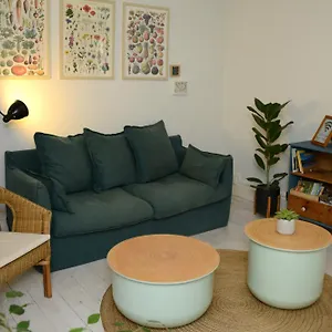 Appartement Le Pied-à-terre Du Botaniste, Hauteville-Lompnes